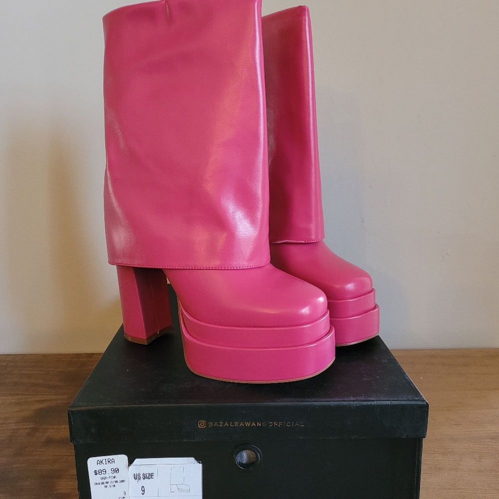 New Azalea Wang Baby Fold Fuschia Bootie size 9